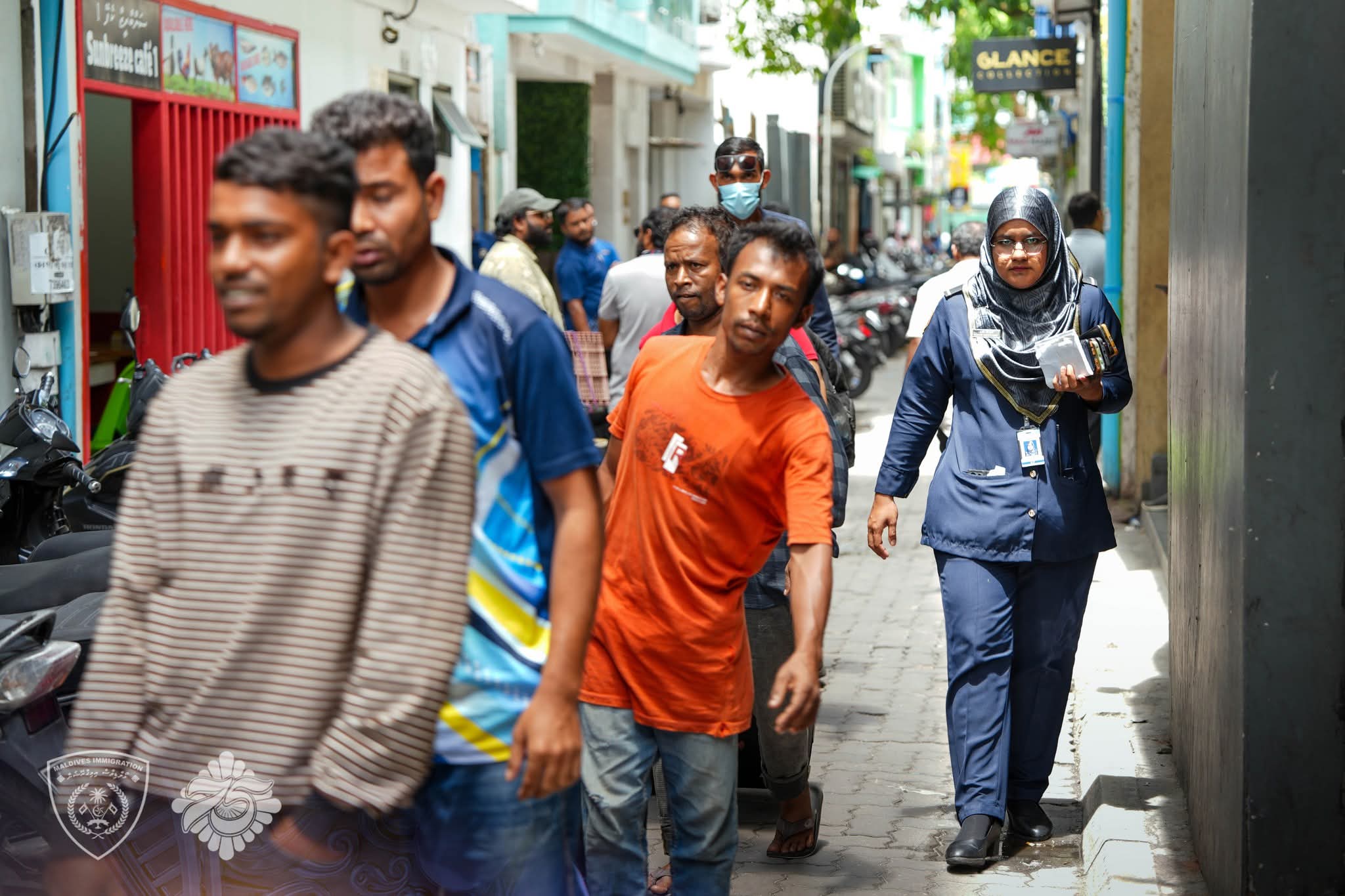 ގަވާއިދާ ޚިލާފަށް އުޅުނު 25 ބިދޭސީއަކު އަތުލައިގެންފި