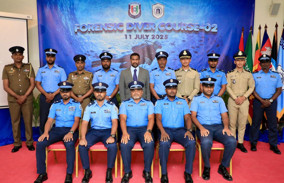 ދ. ވާނީގައި ކުރިއަށް ދިޔަ ފޮރެންސިކް ޑައިވިންގ ކޯސް ނިންމައި ބައިވެރިންނަށް ސެޓްފިކެޓް ދީފި