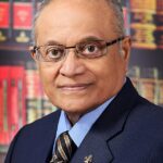 ނިޝާން ޣާޒީގެ ޢިއްޒަތުގެ ވެރިޔާ ރައީސް އަލްއުސްތާޛު މައުމޫން ޢަބްދުލްޤައްޔޫމް