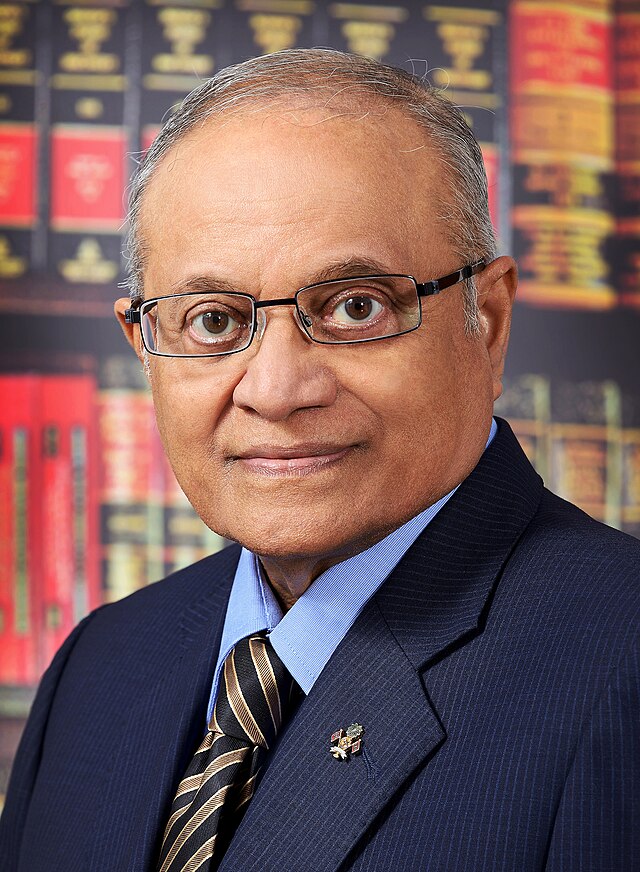 ނިޝާން ޣާޒީގެ ޢިއްޒަތުގެ ވެރިޔާ ރައީސް އަލްއުސްތާޛު މައުމޫން ޢަބްދުލްޤައްޔޫމް