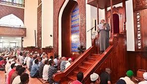 ޚުތުބާގައި ގޮވާލީ، ރަމަޟާންމަހުގެ ފަހު ދިހައިގައި އަޅުކަން އިތުރުކޮށް، ލައިލަތުލްޤަދުރި ހޯދުމަށް