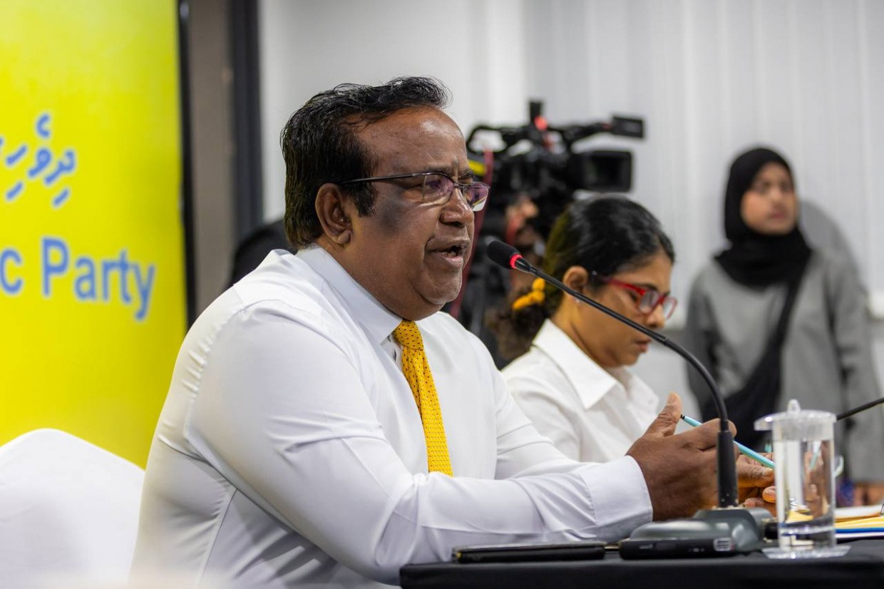 ގަޕޯގެ އިތުބާރު ނެތްކަމުގެ މައްސަލަ ހުށަހަޅަން ސޮއި ހަމަކުރަނީ