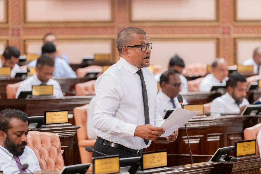 ބޭސް ލިބުން ދަތިވާ މައްސަލާގައި އެސްޓީއޯ އާއި އާސަންދަ ގެ އިސްވެރިން މަޖިލީހަށް ހާޒިރުކޮށްދޭން އެދިއްޖެ