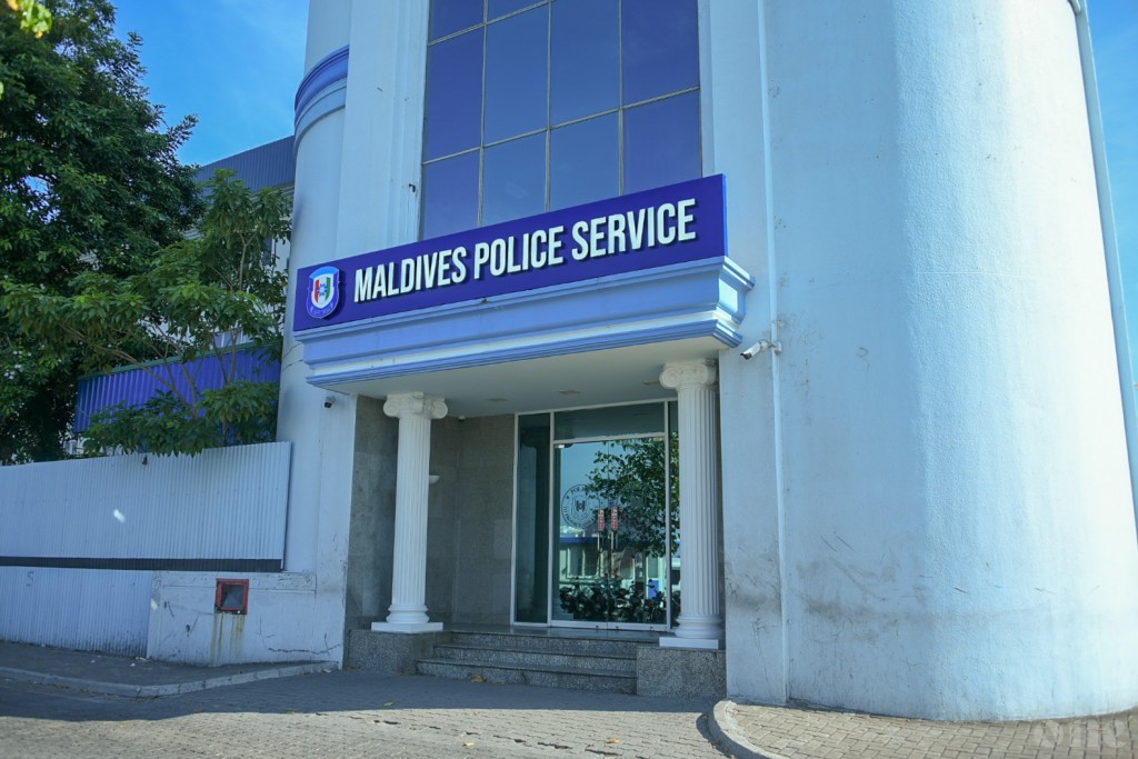 ވެލާނާ އެއާޕޯޓުގައި ހަމަނުޖެހުން ހިންގި ބަޔަކަށް ނަސޭހަތްދިނުމަށްފަހު ދޫކޮށްލައިފި