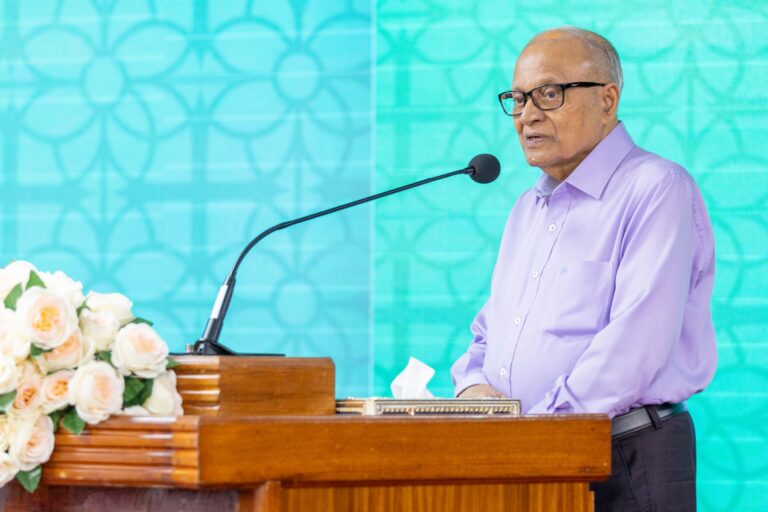 ރޯދަމަސް އުފާވެރިވަނީ ދެދުނިޔޭގެ ނިޢުމަތް ލިބޭތީ : ރައީސް މައުމޫން