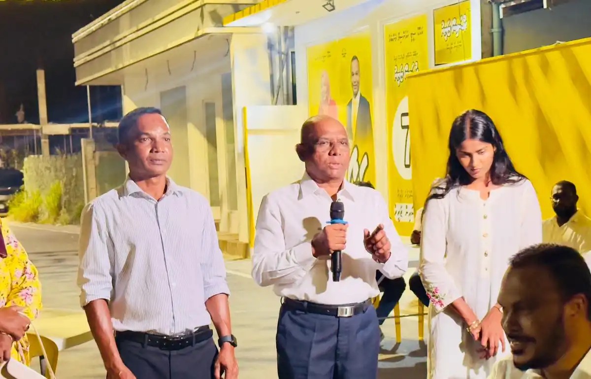 މިސަރުކާރުން އައްޑޫގެ ތަރައްގީގައި “އިންސާނުން” މަސައްކަތްކުރާ ތަނެއް ނުފެނޭ: އަބްދުﷲ ޝާހިދު
