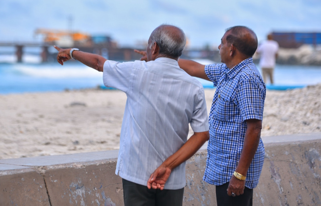 ވަޒީފާގައި 75 އަހަރު ވަންދެން ދެމިހުރެވޭ ގޮތަށް ހަމަޖައްސައިފި