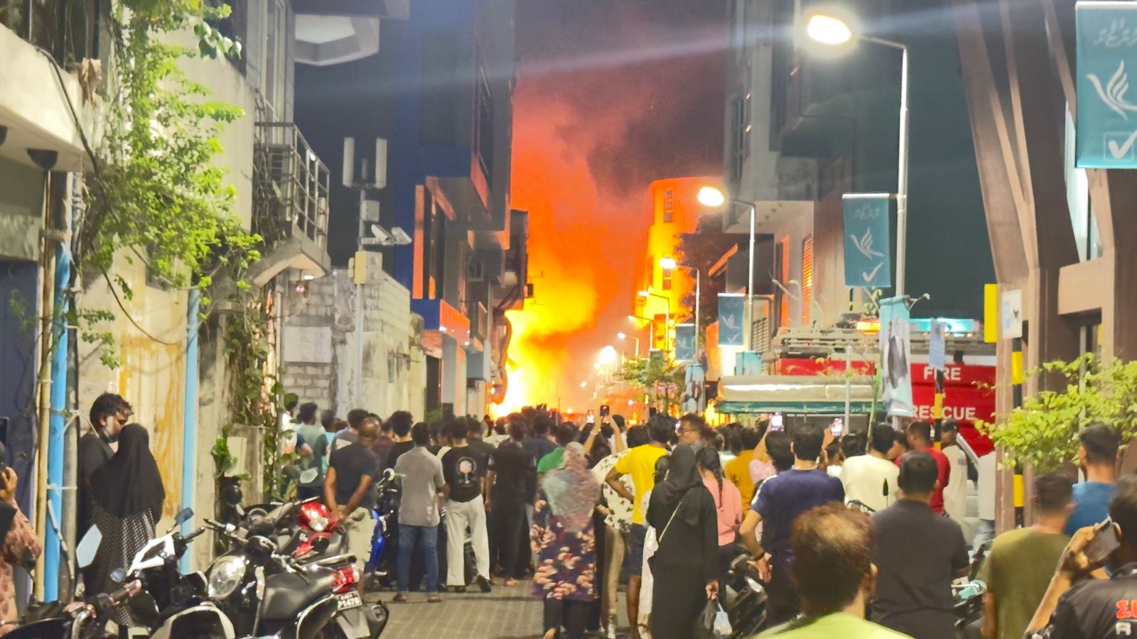 ވޯޓާސް ލިސްޓުގައި ކެނޑިޑޭޓުން ސޮއިކުރުން މެދުކަނޑާލައިފި