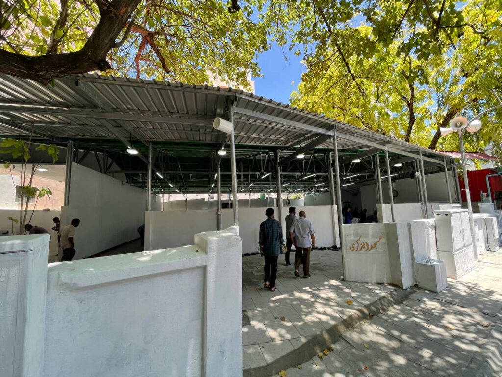ޒިކުރާ މިސްކިތް ހުރިތަނުގައި ޒަމާނީ މިސްކިތެއް ބިނާކުރުމުގެ އަމަލީ މަސައްކަތް ފަށަނީ!