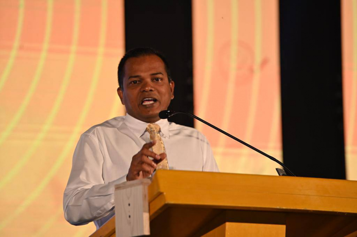 ނިޒާރުގެ ތާއީދު، ނަޝީދާއި ފައްޔާޒުއަށް