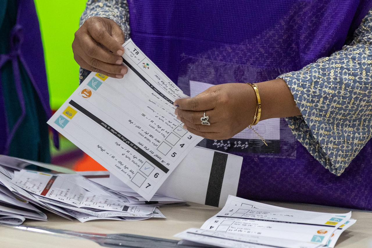 މިހާތަނަށް ނަތީޖާ، 2އިންތިހާބު އެއްކުރަން މީހުން ދެކޮޅު، މޭޔަރު ގޮނޑިތައް އެމްޑީޕީއަށް