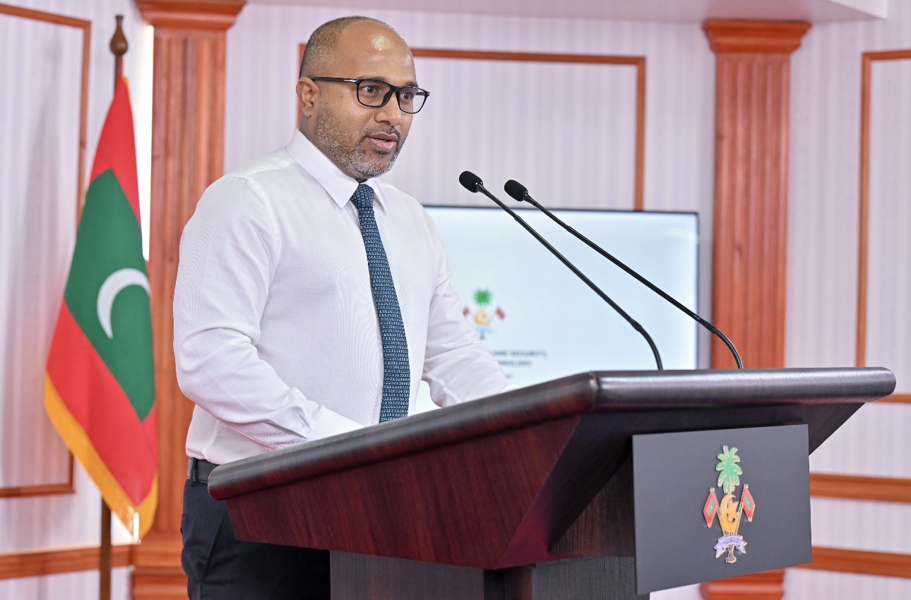 ބުލީކުރުމަކީ ޖިނާއީ ކުށަކަށް ހަދައި ހަރުކަށި އަދަބު ދިނުމަށް މަޝްވަރާ އެބަކުރަން: އިހުސާން