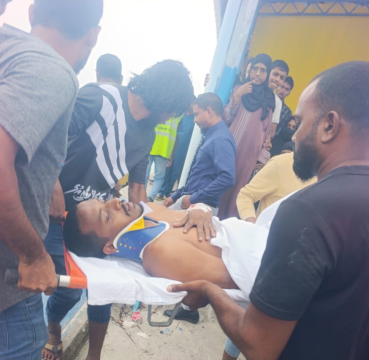 ފީއަލީގައި ހިތާމަވެރި ހާދިސާއެއް: ދެބެއިން ކަރަންޓްގައި ޖެހި އަނިޔާވެއްޖެ