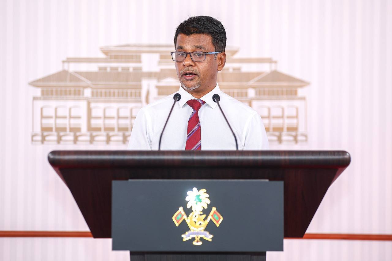 ހެލްތު މިނިސްޓަރު ނާޒިމް ވެސް މަގާމުން އިސްތިއުފާ ދެއްވައިފި