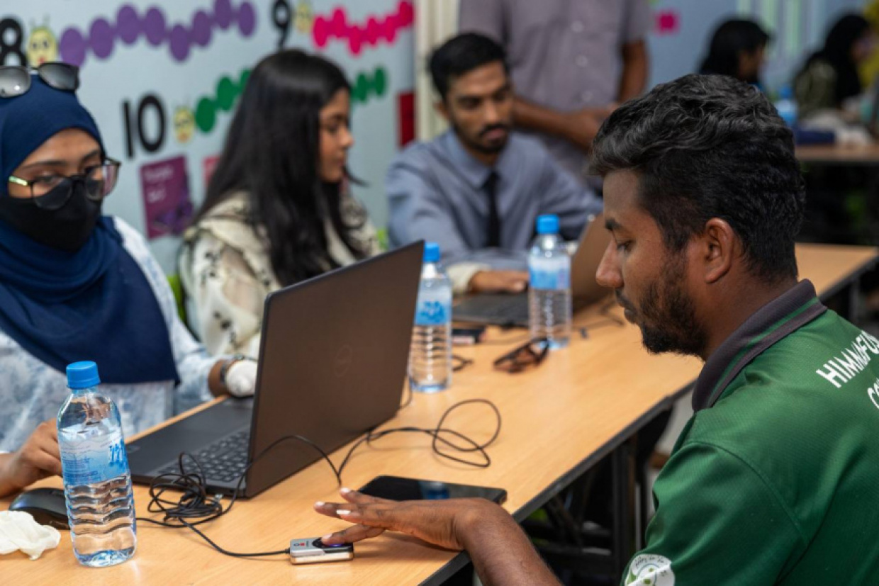 ކުދި އަދި މެދުފަންތީގެ ވިޔަފާރިތަކުން 20 ކޯޓާއާ ހަމައަށް ދެން ފީ ދައްކަން ނުޖެހޭނެ