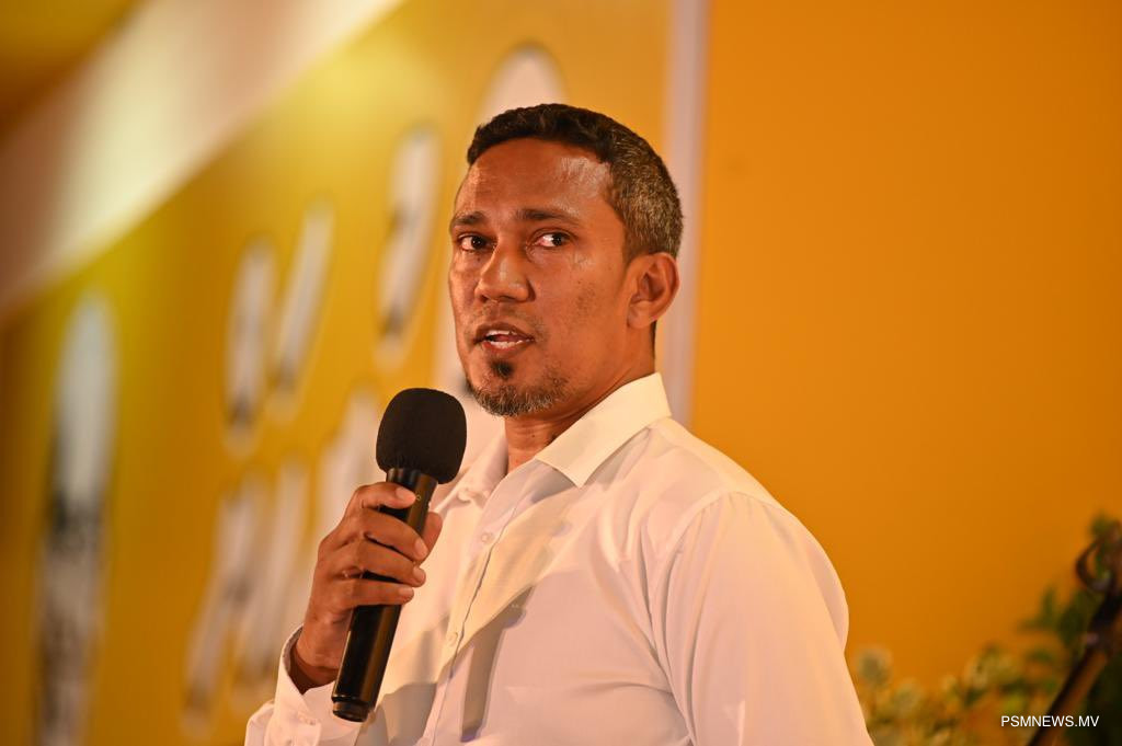 ފުވައްމުލަކު ސިޓީގެ މޭޔަރުކަން ރަފީގު ދިފާއު ކޮއްފި