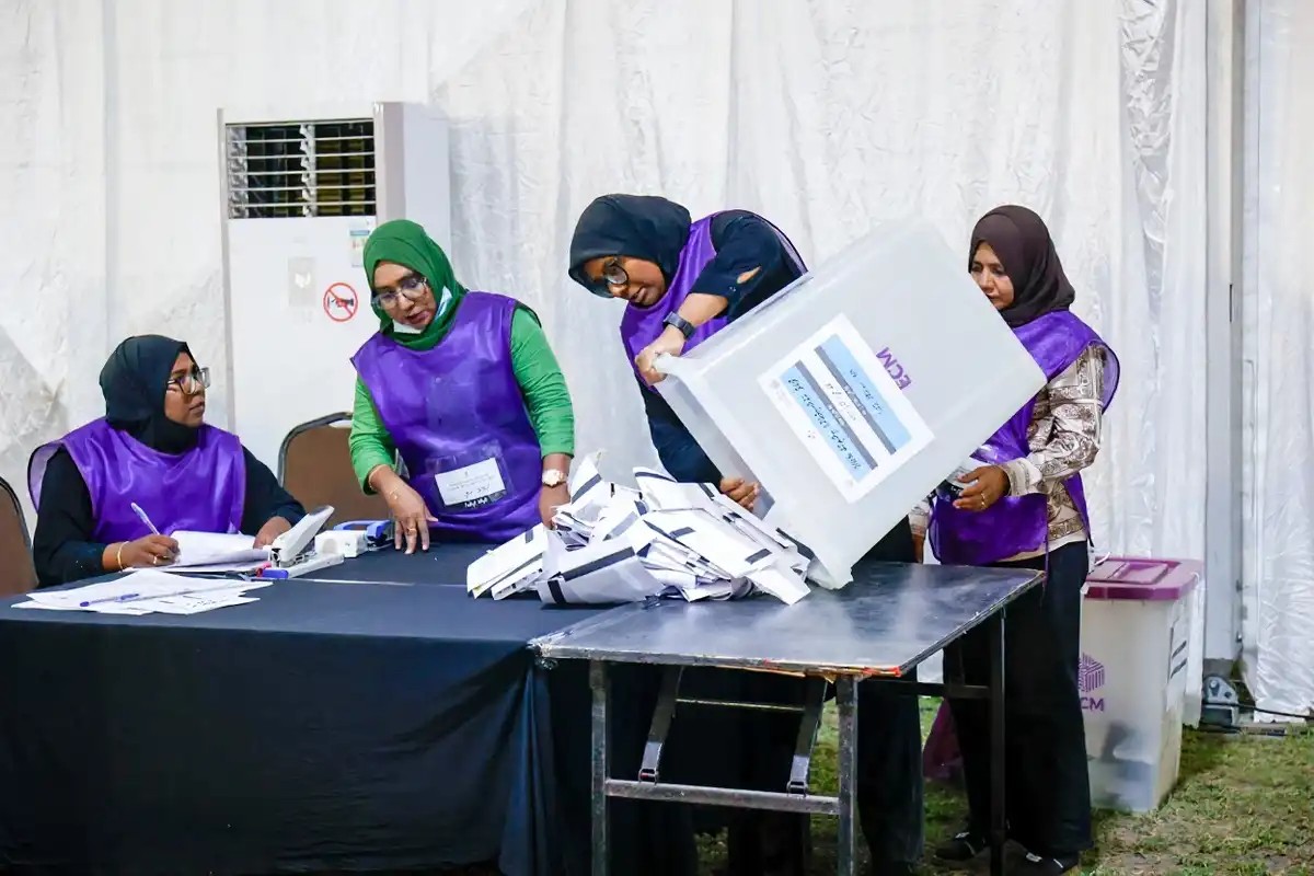 ކައުންސިލް އަދި އަންހެނުންގެ ކޮމިޓީ އިންތިޚާބުގެ ދެވަނަ ބުރު އަންނަ ހޮނިހިރުގައި ބާއްވަނީ
