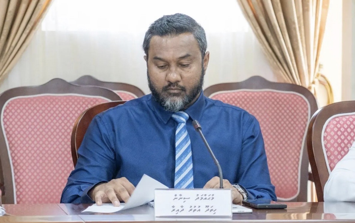 މެންބަރު ސިނާނުގެ ގޮނޑި ގެއްލިއްޖެ