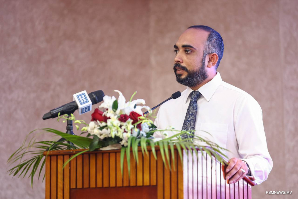 ޔޫތު މިނިސްޓަރ އަސްވާޑް އިސްތިއުފާ ދެއްވައިފި