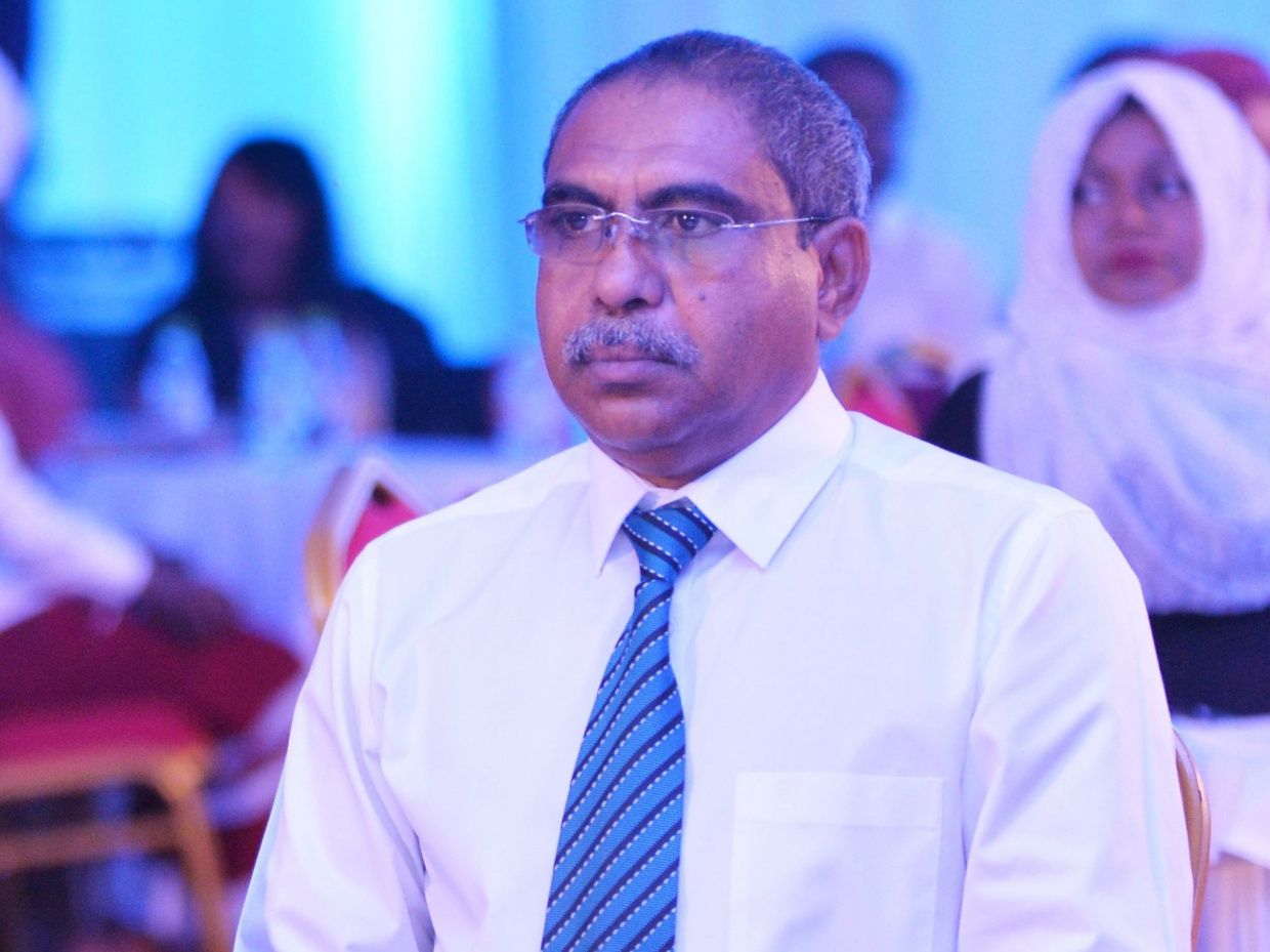 އިލެކްޝަންސް ކޮމިޝަންގެ ރައީސް އިސްތިއުފާދެއްވައިފި