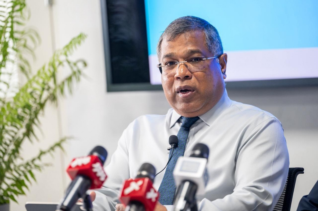 ރާއްޖޭގައި ހުރެގެން ރާއްޖެއިން ބޭރުގައި ކާޑު ބޭނުންނުކުރެވޭނެ