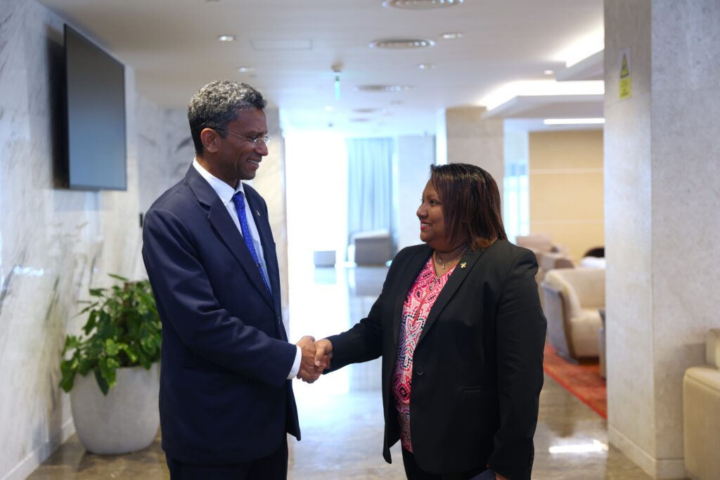 ސީޝެލްސްގެ ފޮރިން މިނިސްޓަރު ރާއްޖެ ވަޑައިގެންފި
