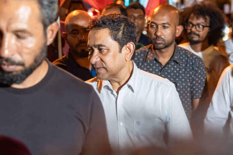 އާރަށު މައްސަލައިގައި ޔާމީނާ ދެކޮޅަށް ހުށަހެޅި އާ ހެކި ބަލައިނުގަނެވޭނެކަމަށް ސުޕްރީމް ކޯޓުން ނިންމައިފި